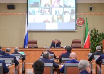 Рустам Минниханов провел заседание Совета по образованию и науке