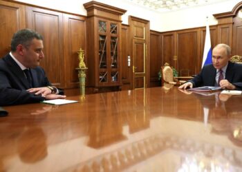 Президент РФ назначил Хинштейна врио губернатора Курской области