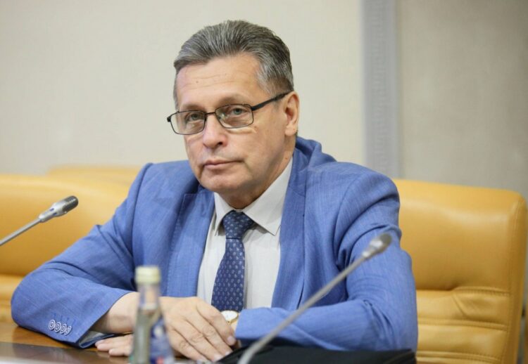 Рифат Сабитов