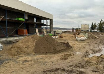 В Казани судебные приставы приостановили незаконное строительство коттеджа