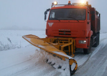 На дорогах Татарстана работают 267 единиц снегоуборочной техники