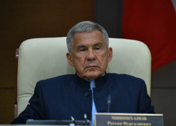 Минниханов поручил ускорить инвестиционные процессы в республике