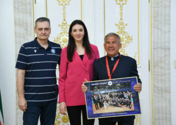 Минниханов поздравил женский волейбольный клуб «Динамо — Ак Барс» с победой в Кубке России