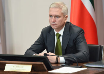 Дениса Калинкина наградили орденом Почета