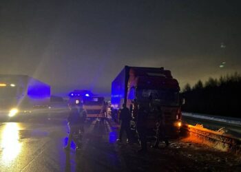 В Елабужском районе на трассе М7 произошло ДТП с участием трех грузовиков