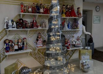 Жителей и гостей Казани приглашают посмотреть на арт-объект «Елка дружбы»