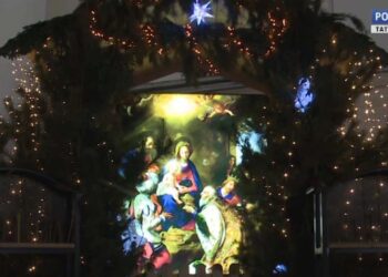 Митрополит Кирилл провел рождественскую службу в соборе Казанской иконы Божией Матери