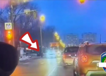 На видео попал момент смертельного наезда на ул. Серова в Казани