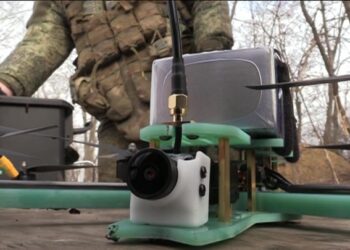 Российские военные впервые ударили по ВСУ дроном на спутниковом управлении