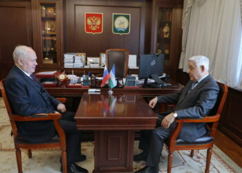 Мухаметшин провел встречу с главой Курултая Башкортостана Толкачевым