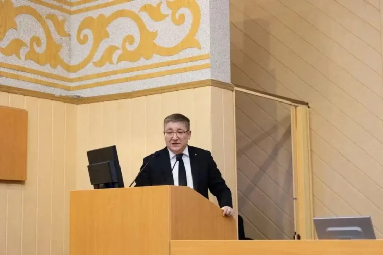 Айнур Исхаков