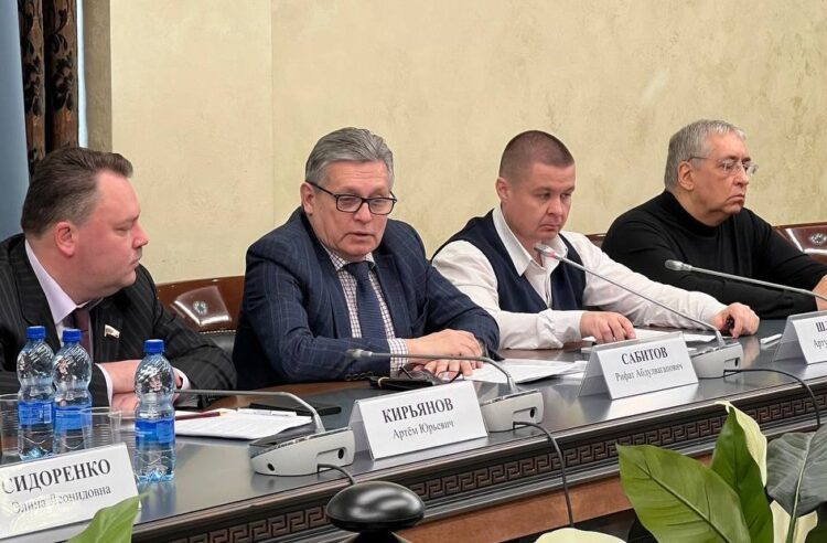 Рифат Сабитов