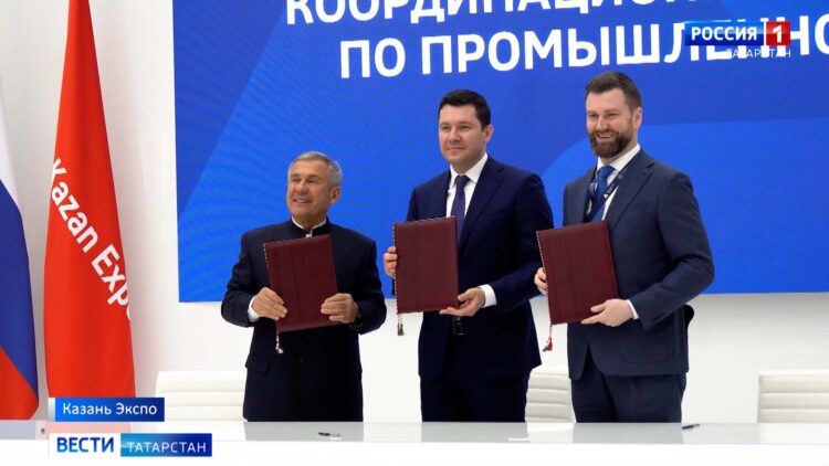 Рустам Минниханов