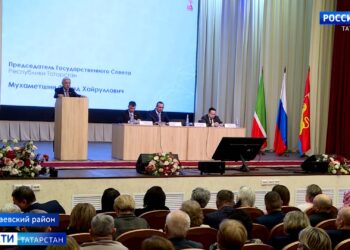 Фарид Мухаметшин принял участие в отчетной сессии Совета Тукаевского района