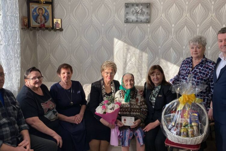 труженица тыла