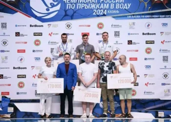 Федерация прыжков в воду РТ наградила команду Татарстана