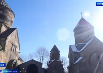 Мусульмане празднуют Ураза-байрам