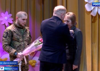 В Старом Дрожжаном поздравили матерей и жен участников СВО