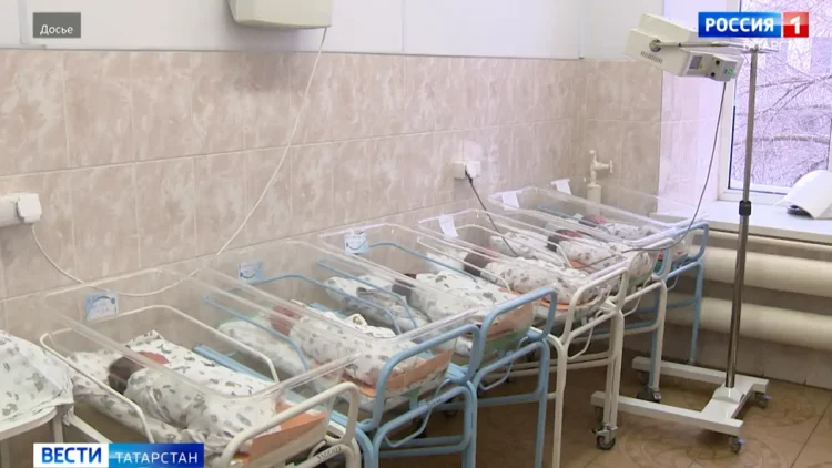 новорожденные в роддоме