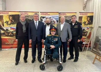 Ахметшин вручил медаль ордена «За заслуги перед РТ» бойцу СВО