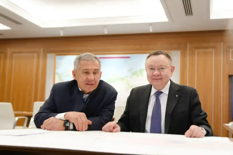 Рустам Минниханов