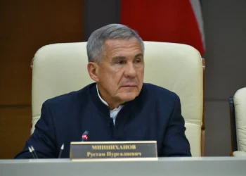 Рустам Минниханов