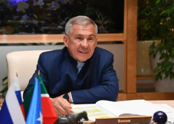 Рустам Минниханов