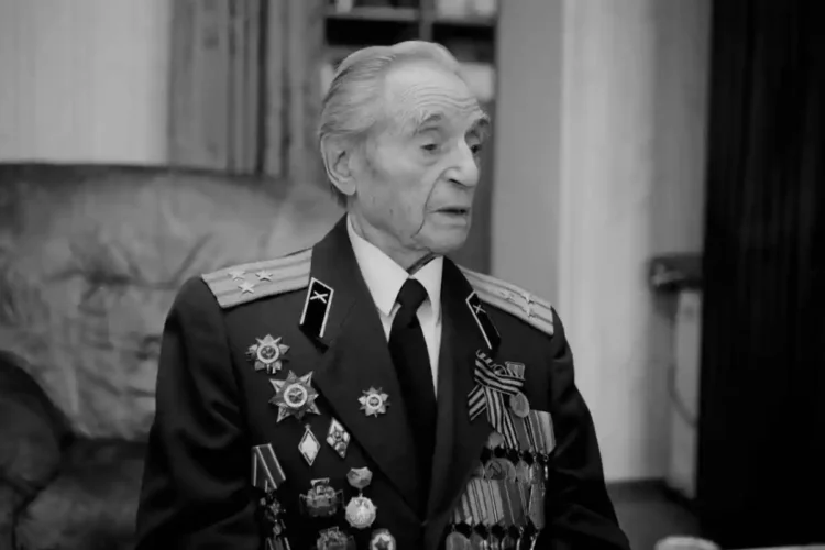 Александр Рубенович Шахназаров