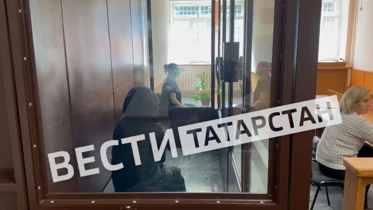 обвиняемая