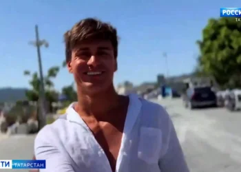 Татарского певца Ришата Тухватуллина преследует странная фанатка