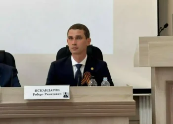 Роберт Искандаров