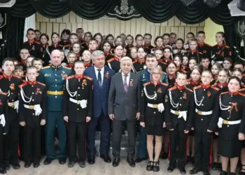 Мухаметшин на встрече с кадетами: «Память о наших земляках, сослуживцах, победителях мы должны сохранить и передать из поколения в поколение»