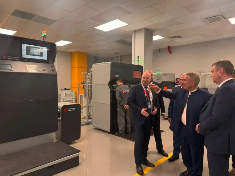 Рустам Минниханов