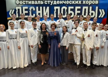 Хоры КазГИК триумфально выступили на фестивале «Песни Победы»