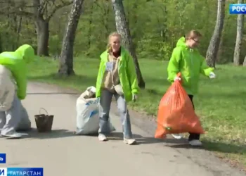 В Казани провели масштабный субботник