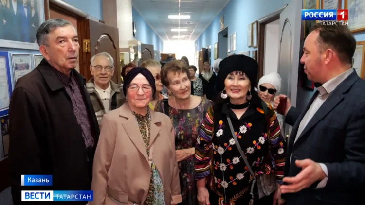 посетили студию