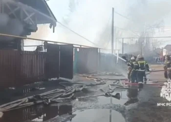 Сотрудники МЧС России локализовали пожар в Аметьево