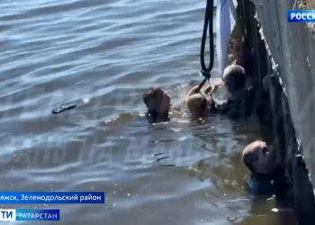 Стали известны подробности инцидента с падением ребенка в воду в Свияжске