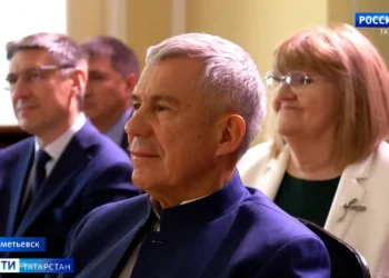 Рустам Минниханов с рабочим визитом посетил Альметьевск и Азнакаевский район