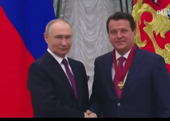 Владимир Путин наградил Ильсура Метшина «Орденом за заслуги перед Отечеством» II степени