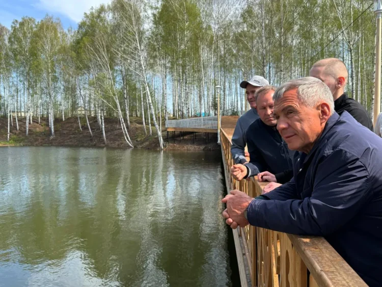 Рустам Минниханов