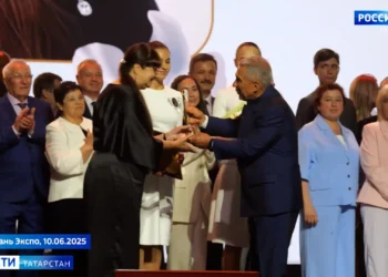 В Казани наградили лучших врачей и медучреждения республики в рамках премии «Врач года – Ак чәчәкләр»