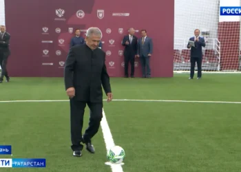 Рустам Минниханов принял участие в открытии нового манежа при футбольном клубе «Рубин»