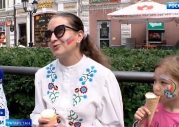 В Казани прошел фестиваль «Мозаика культур» и парад Дружбы