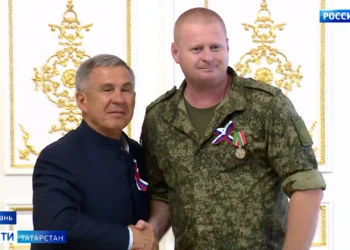 Рустам Минниханов вручил отличившимся татарстанцам госнаграды РФ и РТ