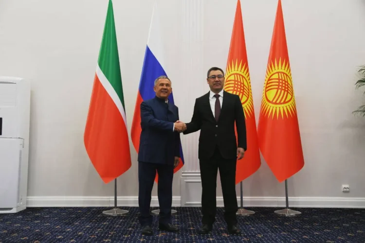 Рустам Минниханов