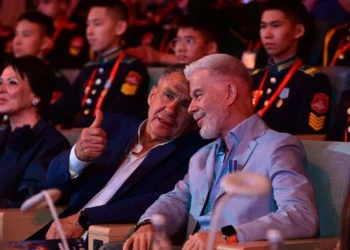 Минниханов вручил Газманову орден «Дуслык»