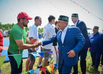 Рустам Минниханов принял участие в Сабантуе в Оренбургской области