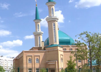 Мөбәрак Мөхәррәм аеның иң кадерле көне булып Гашүрә көне тора