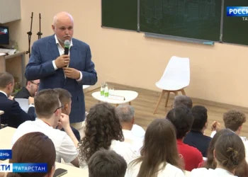 Сергея Цивилев провел лекцию для будущих энергетиков в КГЭУ